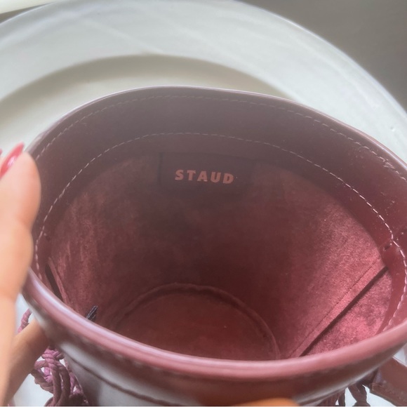 STAUD mini “Moreau” macrame & leather bag in burgundy - Picture 4 of 6